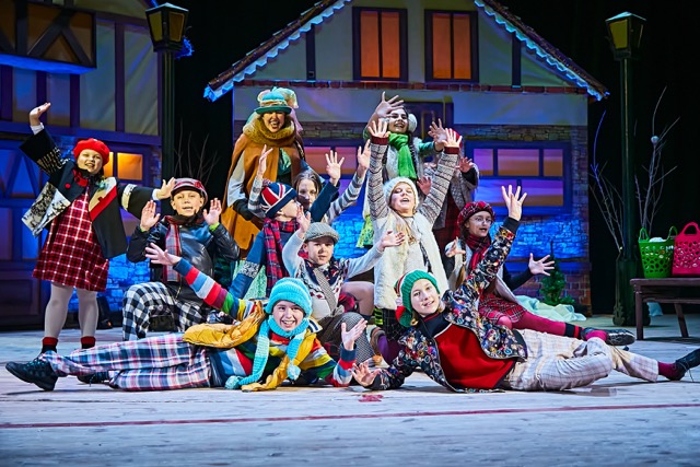 В Олександрії відбулася прем’єра оригінального різдвяного мюзиклу «Добріше, ніж завтра»