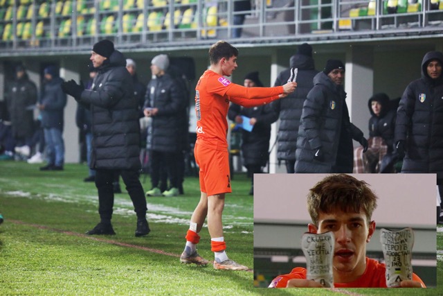 Гравець ФК «Олександрія» зробив символічний жест під час матчу