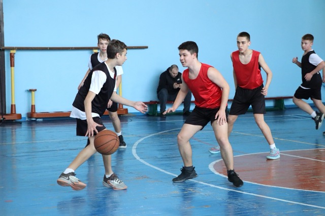 «Пліч-о-пліч»: визначено переможців баскетбольних змагань в Олександрії