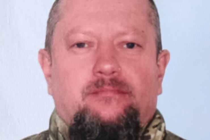 В Олександрії прощаються з загиблим військовим Геннадієм Березняком, який більше року вважався зниклим безвісти