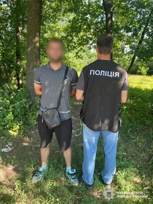 В Олександрії затримали злочинну групу, яка торгувала наркотиками: “бізнес” приносив 500 тисяч гривень на місяць