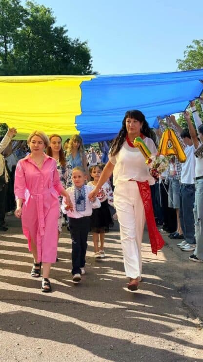 Перший дзвінок в Олександрійській громаді: понад 7700 дітей розпочали навчання, серед них — 526 першокласників